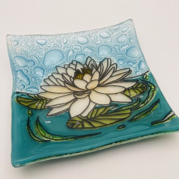 Fused Art Glass White Water Lily Square Soap Trinket Dish Handmade Ecuador - Picture 1 of 4